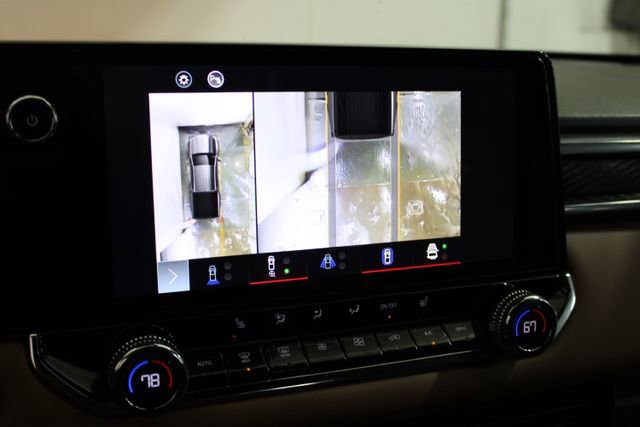 Used 2023 GMC Canyon AT4 w/ Technology Package AWD/4WD image 23