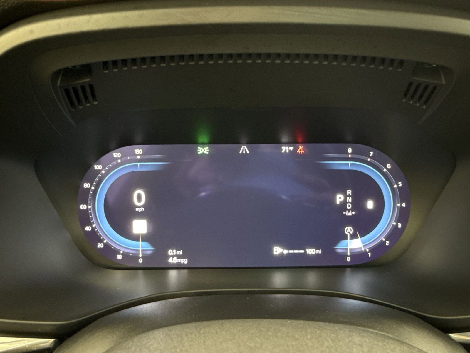 Used 2024 Volvo XC60 B5 Plus w/ Climate Package image 17