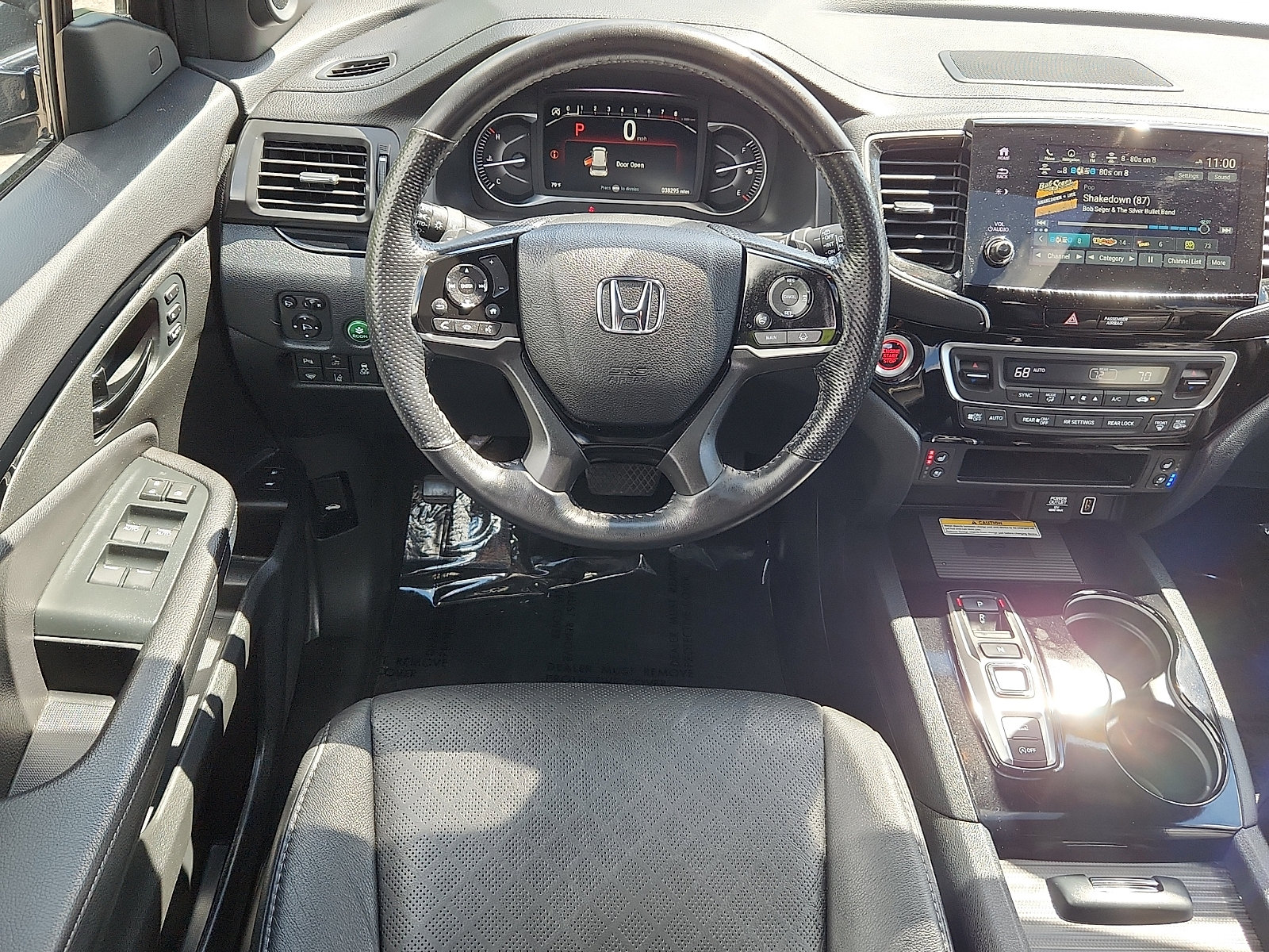 Used 2023 Honda Passport Elite image 11