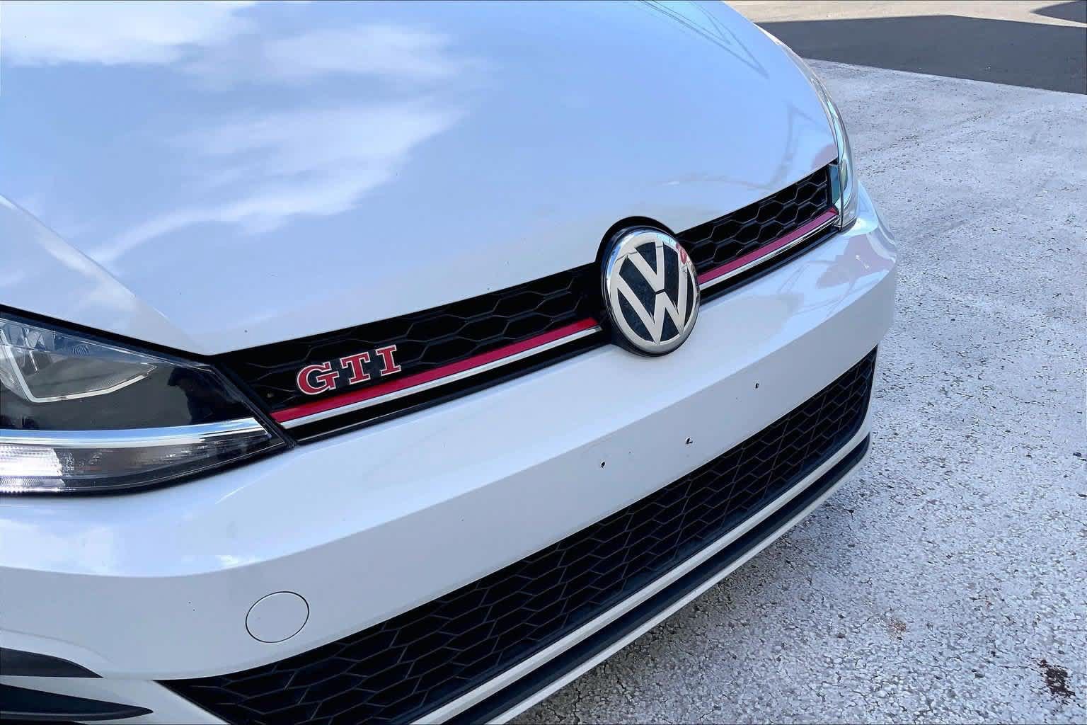Used 2019 Volkswagen GTI S FWD image 33