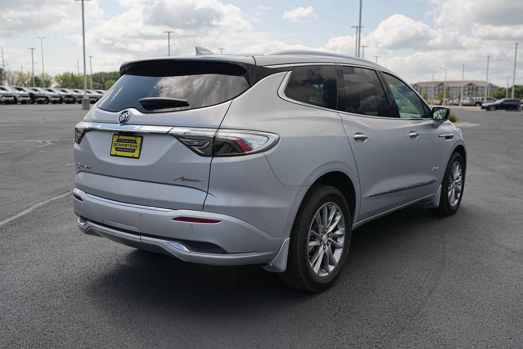 Used 2022 Buick Enclave Avenir w/ Avenir Technology Package AWD/4WD image 6