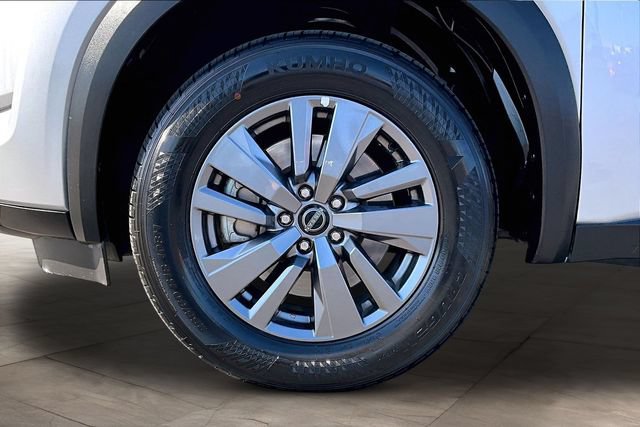 Certified 2024 Nissan Pathfinder SV FWD image 31
