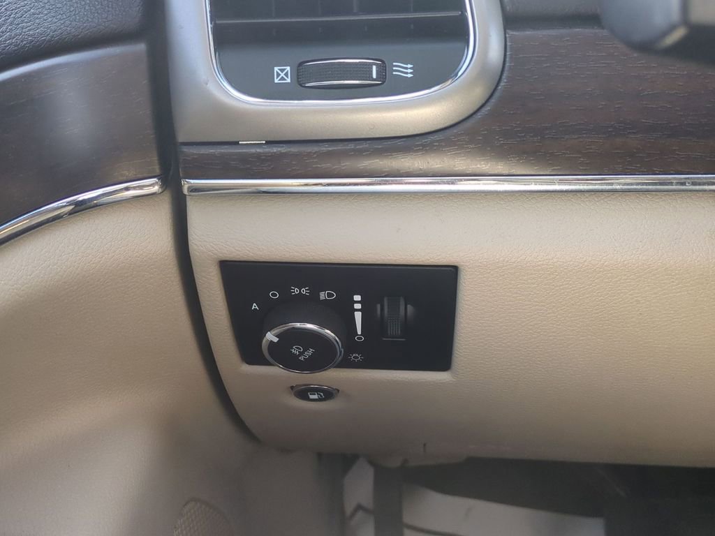 Used 2018 Jeep Grand Cherokee Limited w/ Trailer Tow Group IV image 23