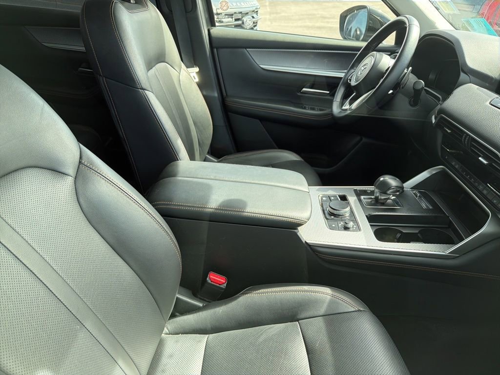 Used 2025 MAZDA CX-90 3.3 Turbo w/ Premium Sport Pkg image 19