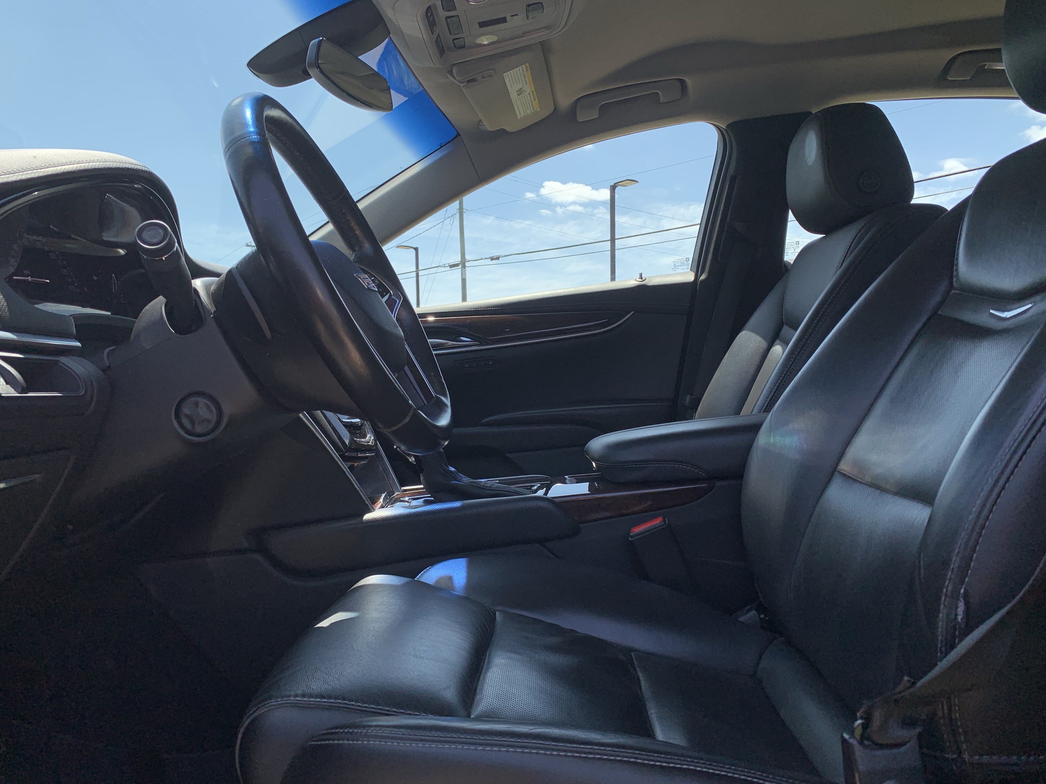 Used 2016 Cadillac XTS Luxury FWD image 16