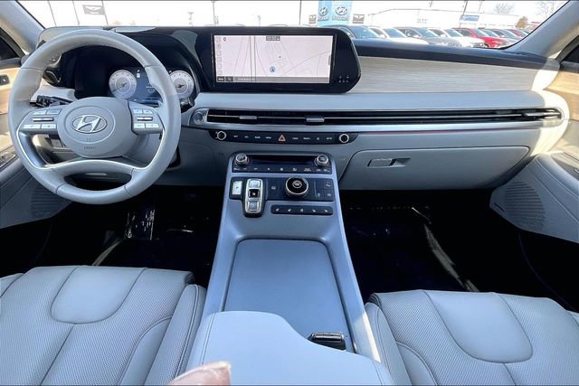 Used 2025 Hyundai Palisade Limited image 15