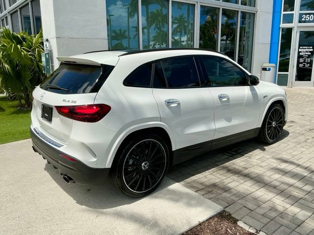 Used 2025 Mercedes-Benz GLA 35 AMG 4MATIC image 6