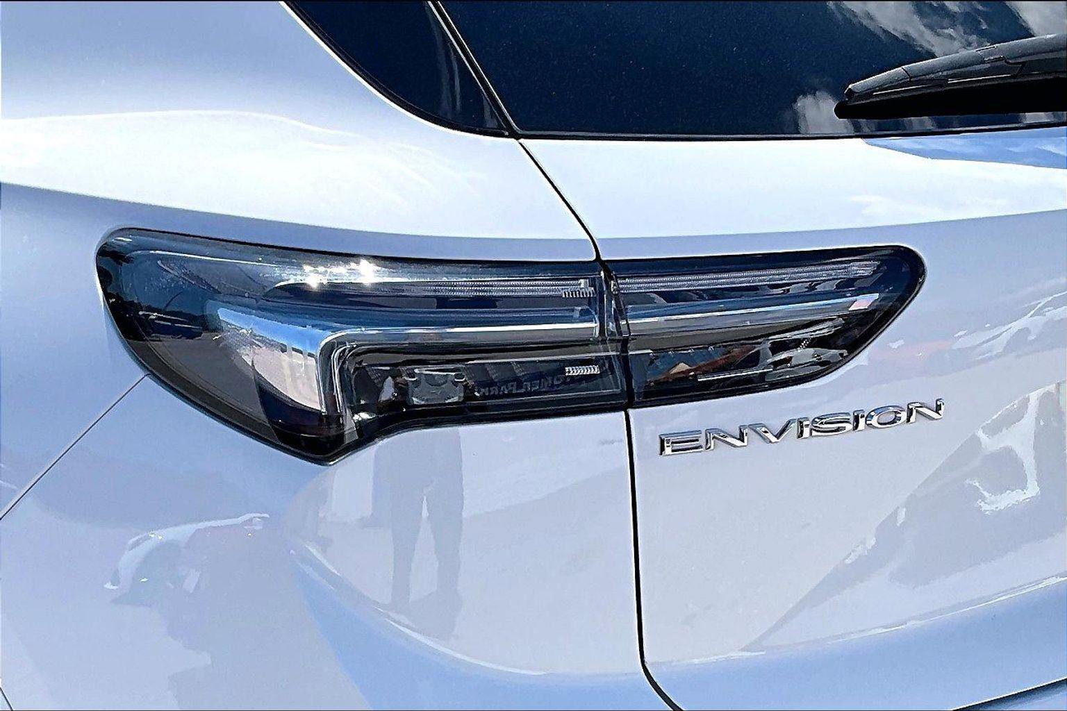 Used 2021 Buick Envision Avenir image 23