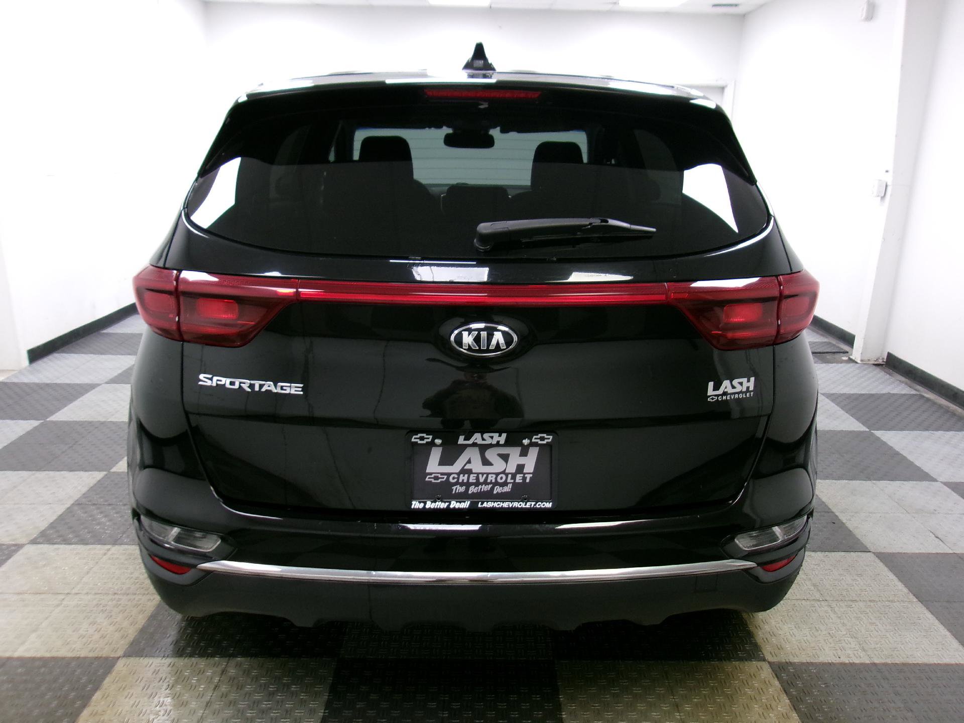 Used 2020 Kia Sportage LX image 12