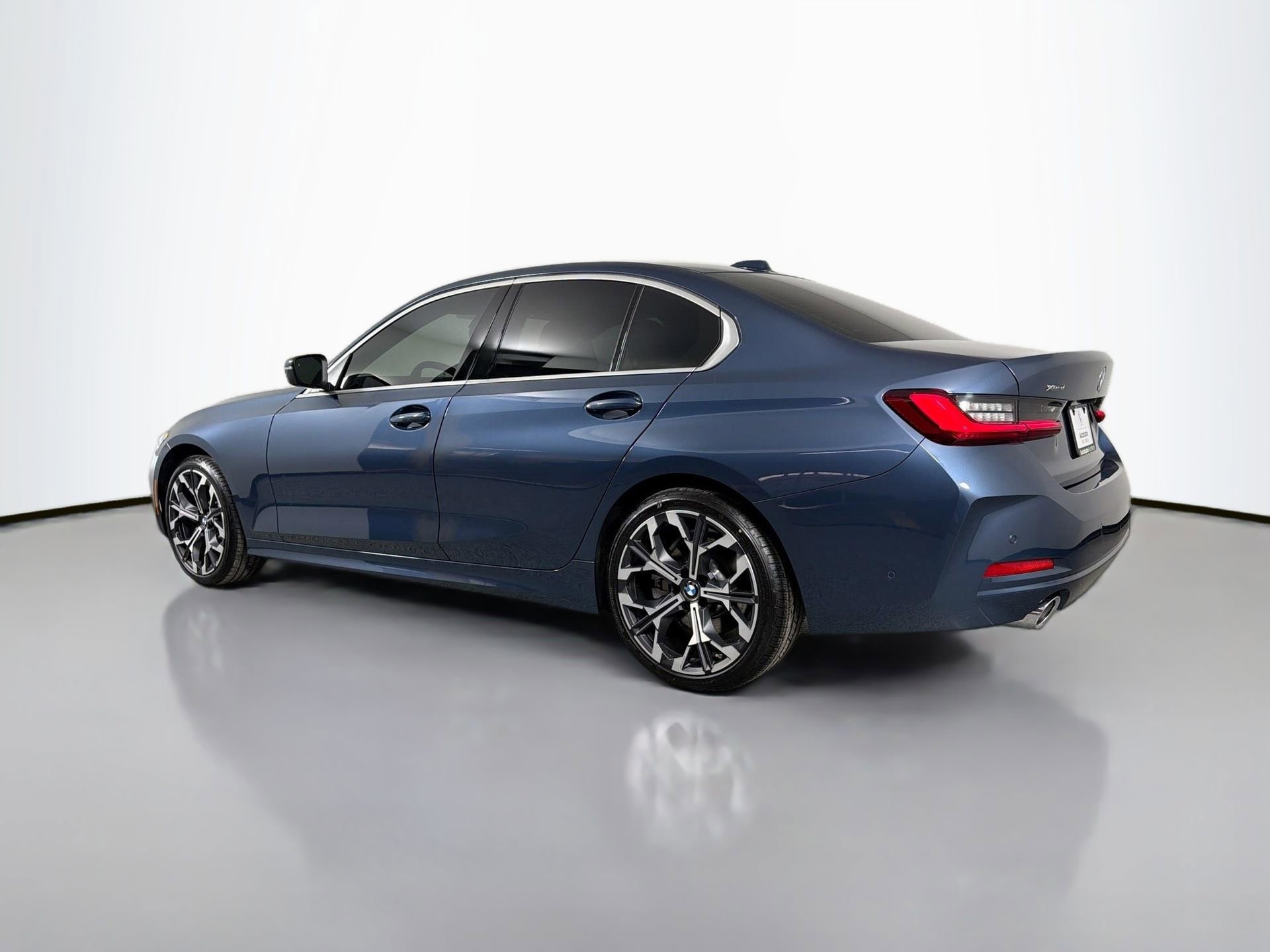 New 2026 BMW 330i xDrive Sedan w/ Premium Package image 7