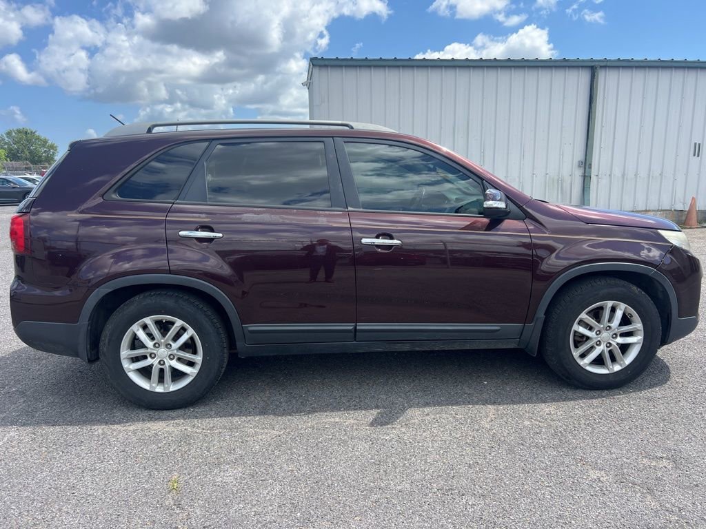 Used 2015 Kia Sorento LX image 6