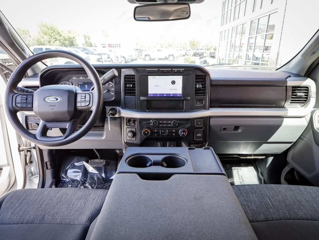 Used 2023 Ford F350 XLT w/ FX4 Off-Road Package AWD/4WD image 17