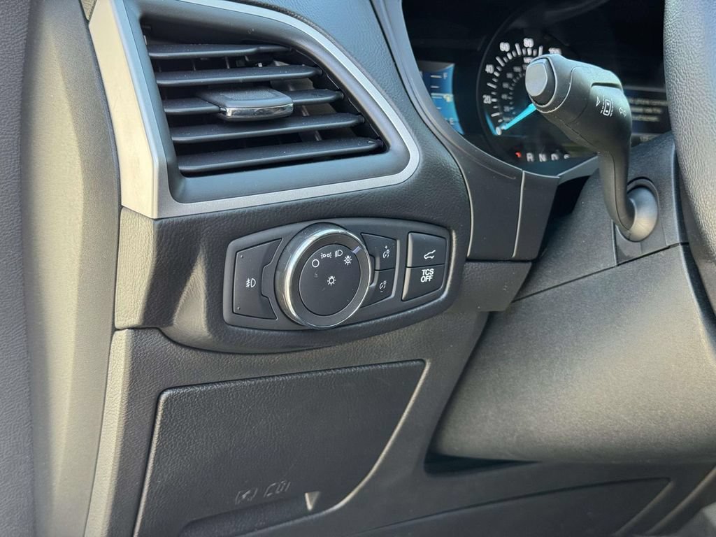 Used 2022 Ford Edge SEL w/ Convenience Package AWD/4WD image 10