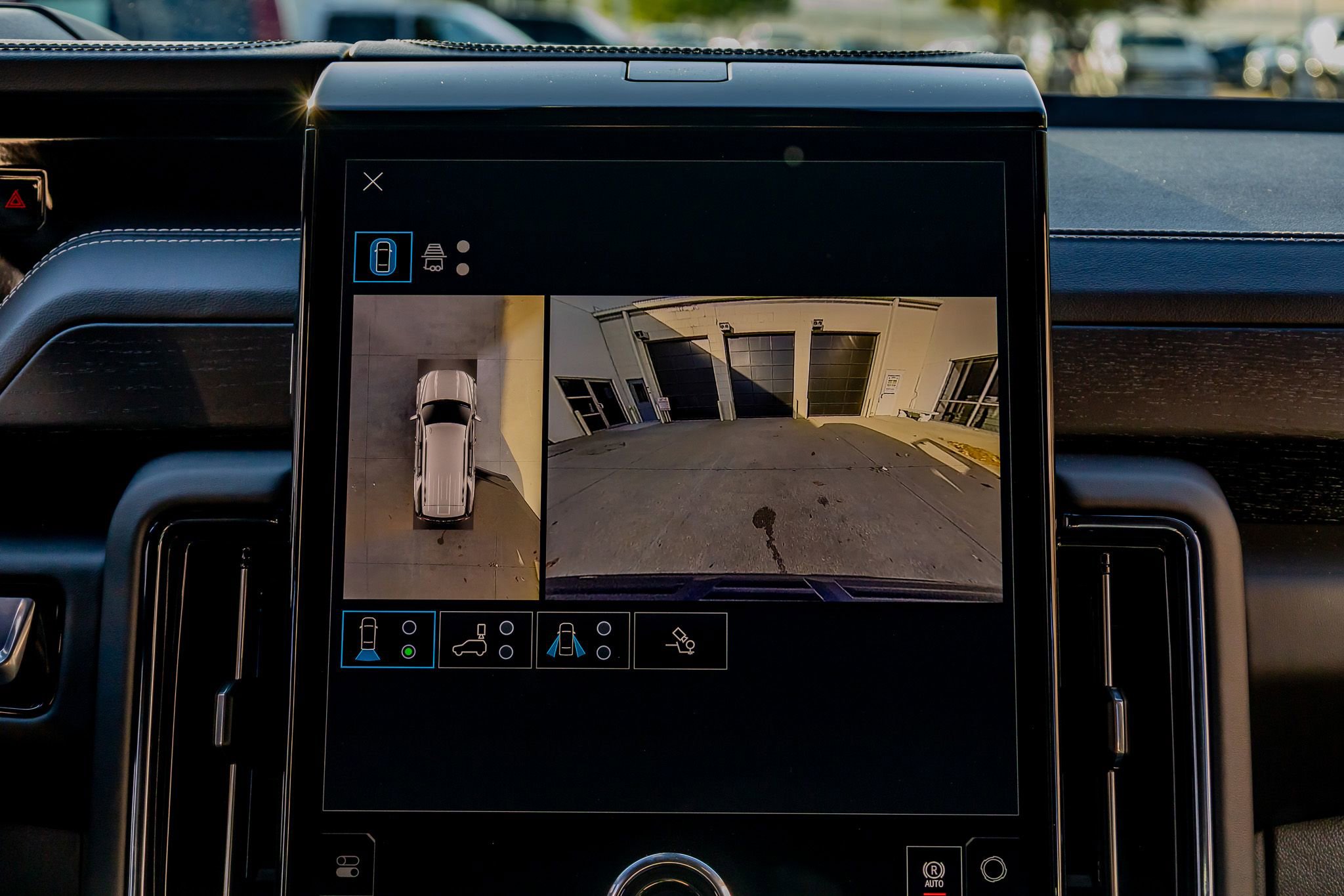 Used 2026 GMC Yukon AT4 Ultimate image 25