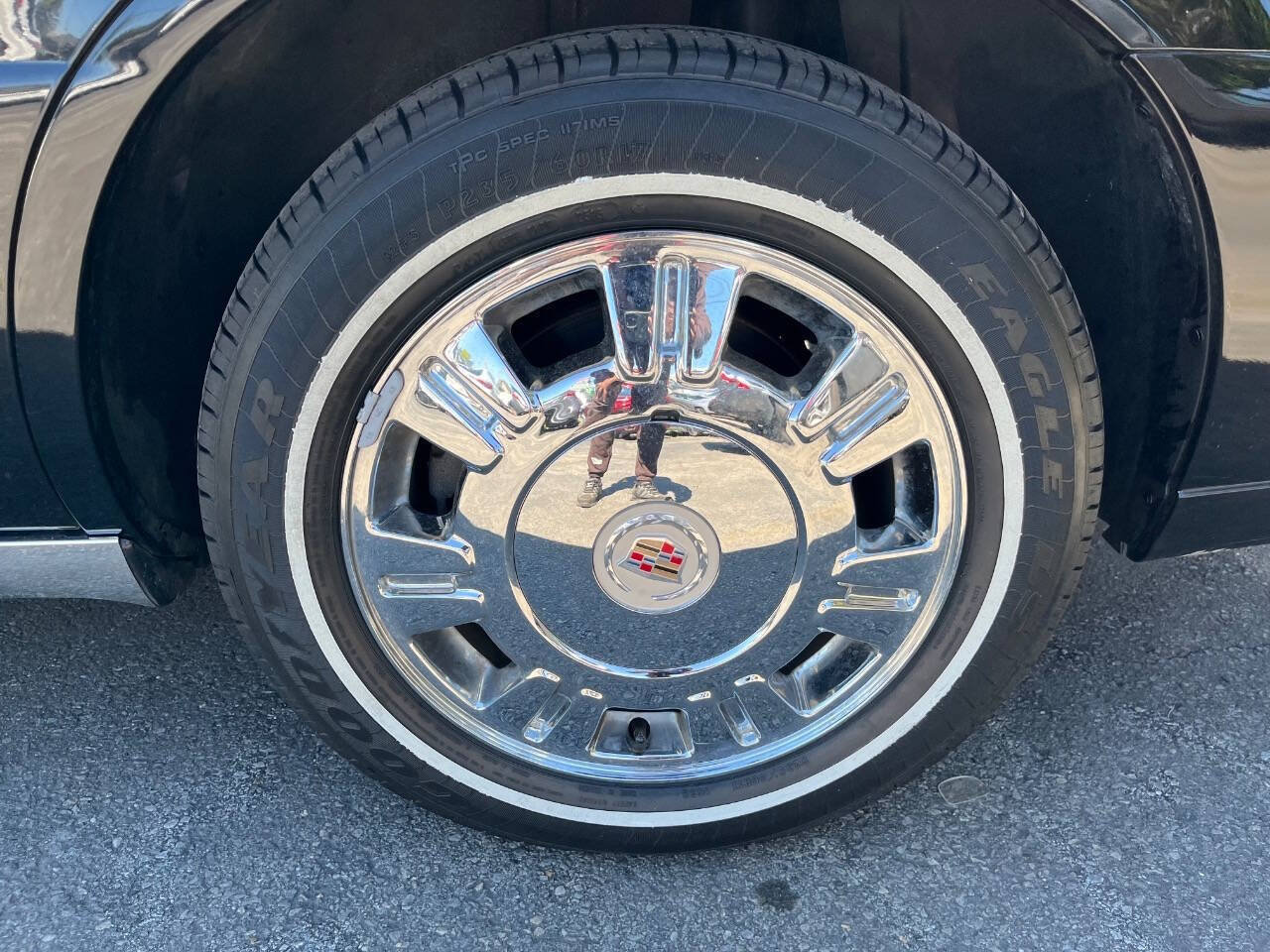 Used 2011 Cadillac DTS Limousine FWD image 21
