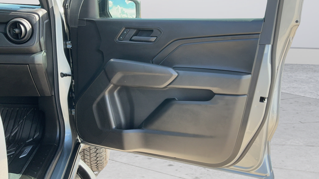 Used 2026 Chevrolet Colorado Trail Boss AWD/4WD image 23