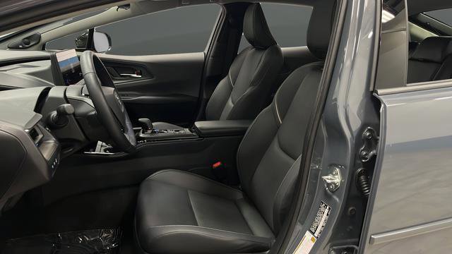 Used 2024 Toyota Prius LE AWD/4WD image 9