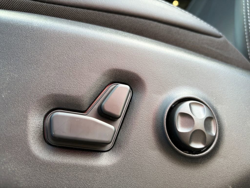 New 2026 Chrysler Pacifica Select image 14