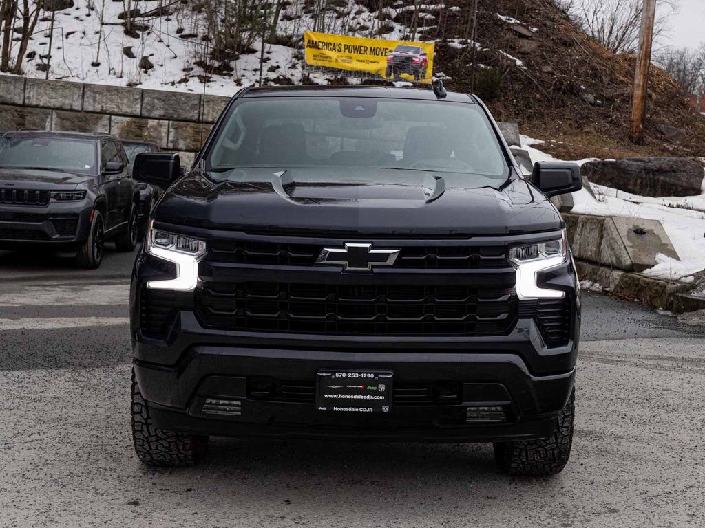 Used 2024 Chevrolet Silverado 1500 RST w/ Protection Package image 2