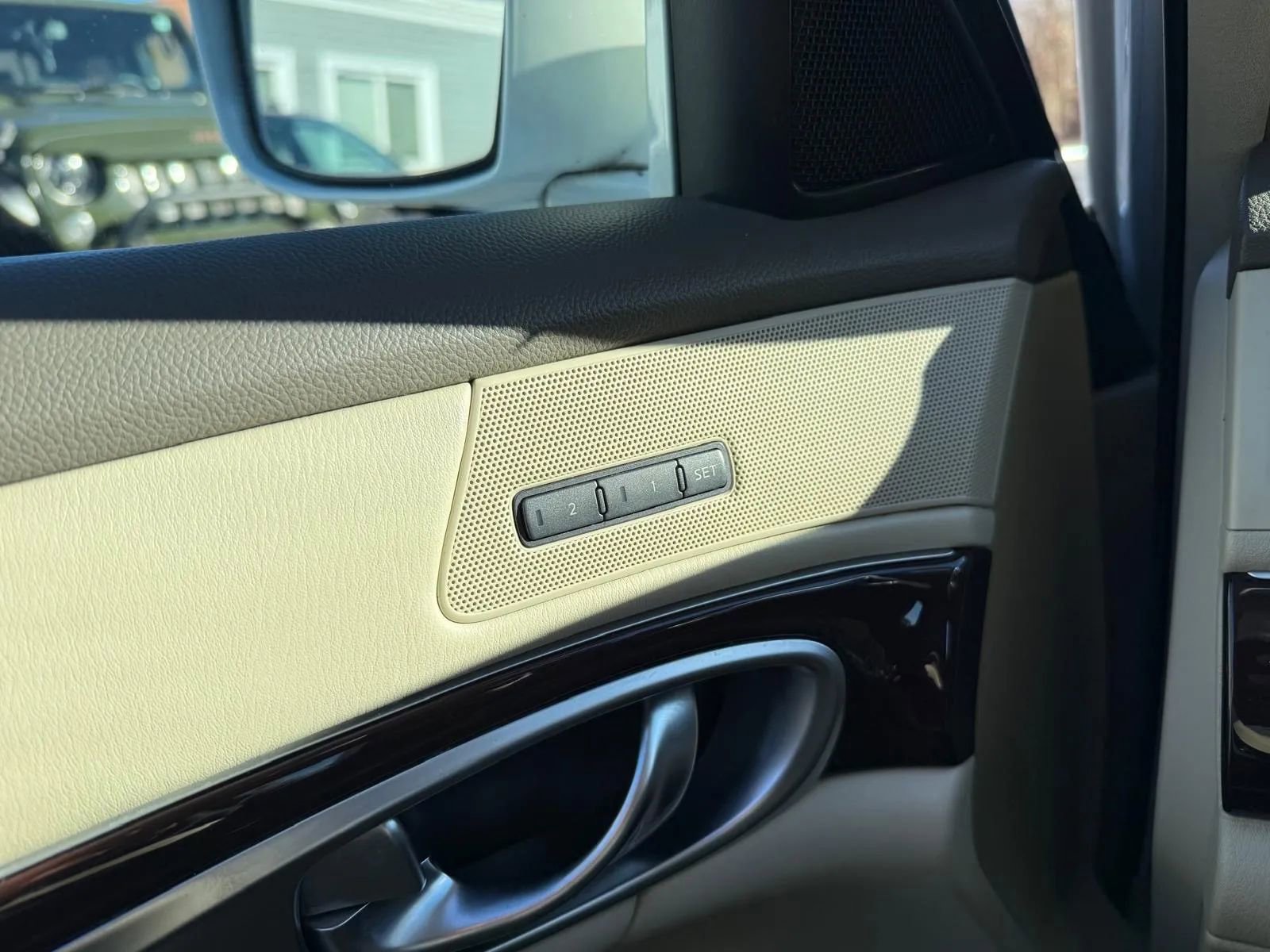 Used 2012 INFINITI M37 x image 17