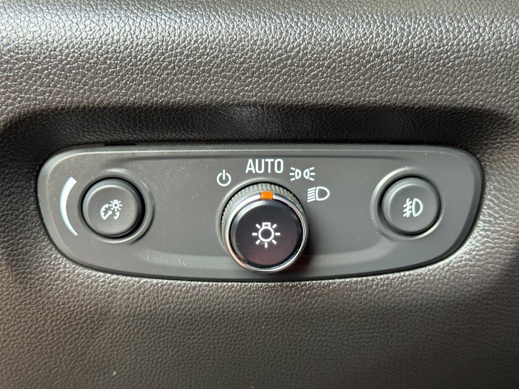 Used 2021 Chevrolet Traverse RS AWD/4WD image 20