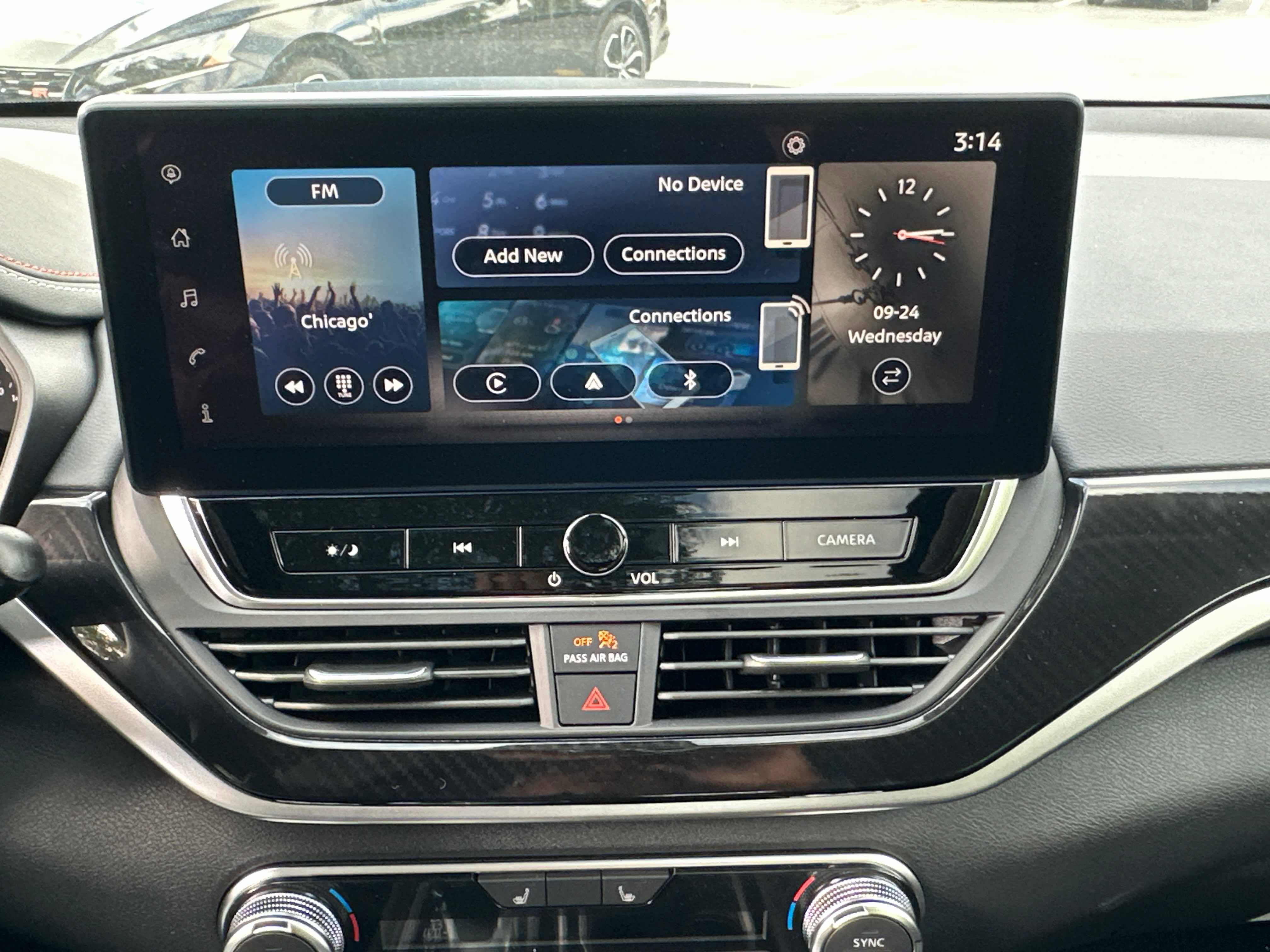 New 2025 Nissan Altima 2.5 SR w/ SR Premium Package image 31