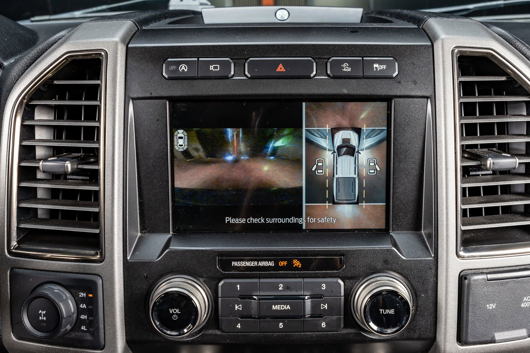 Used 2020 Ford F150 Raptor w/ Equipment Group 802A Luxury image 25