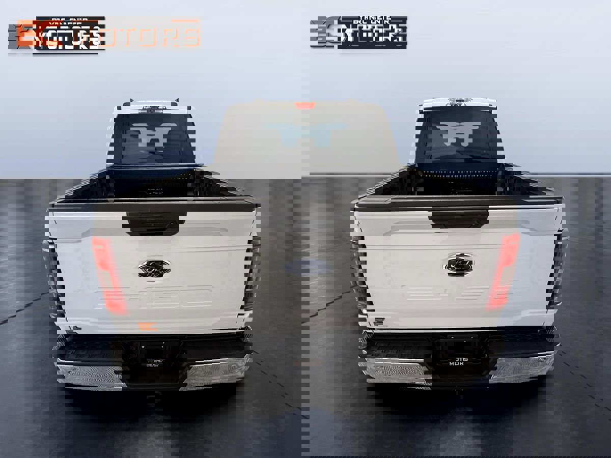 Used 2022 Ford F150 XLT w/ Trailer Tow Package image 5