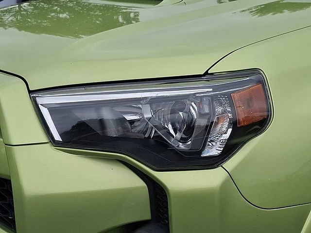 Used 2023 Toyota 4Runner TRD Off-Road Premium w/ Off Road Premium Plus Package AWD/4WD image 9