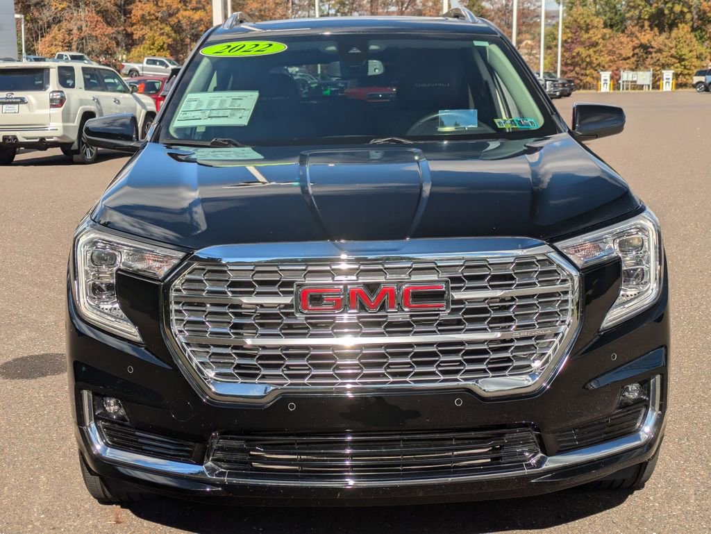 Used 2022 GMC Terrain Denali image 2