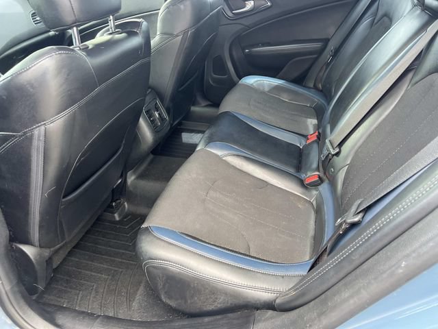 Used 2015 Chrysler 200 S w/ Comfort Group FWD image 14