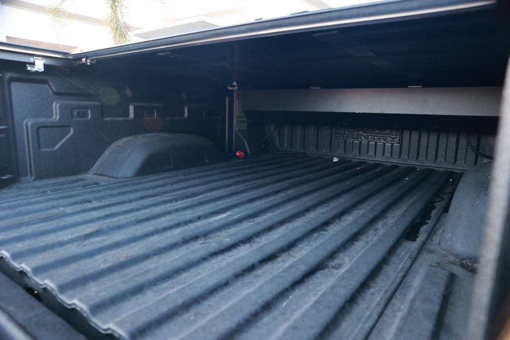Used 2024 Chevrolet Silverado 2500 High Country AWD/4WD image 39