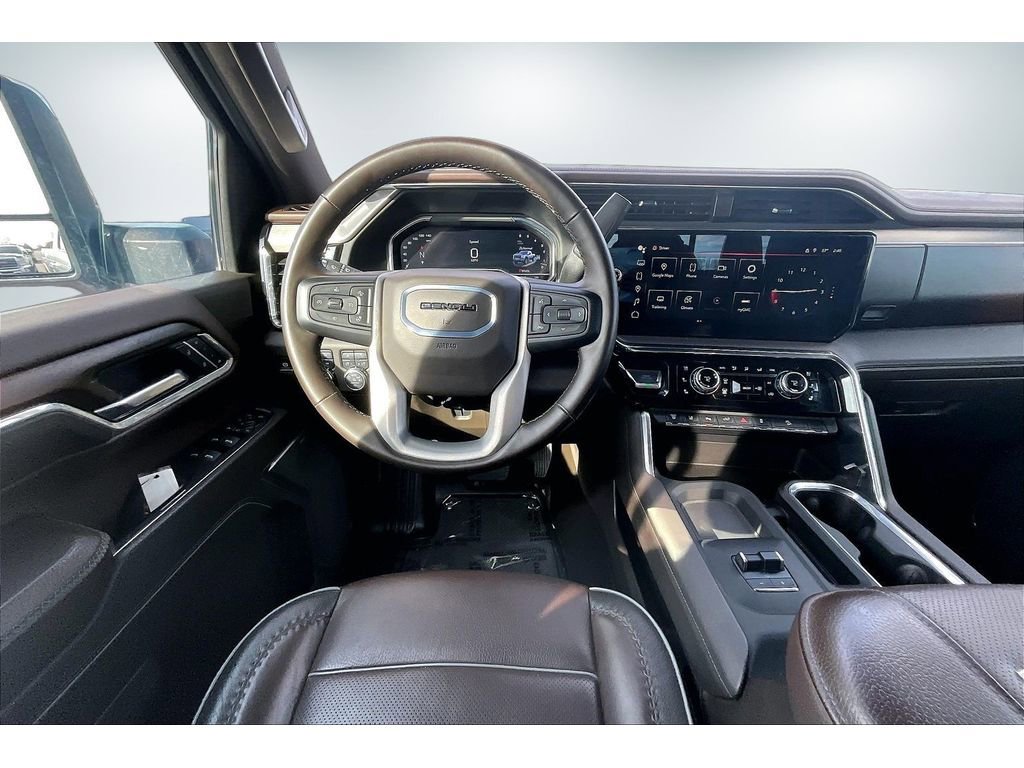 Used 2024 GMC Sierra 3500 Denali Ultimate image 7