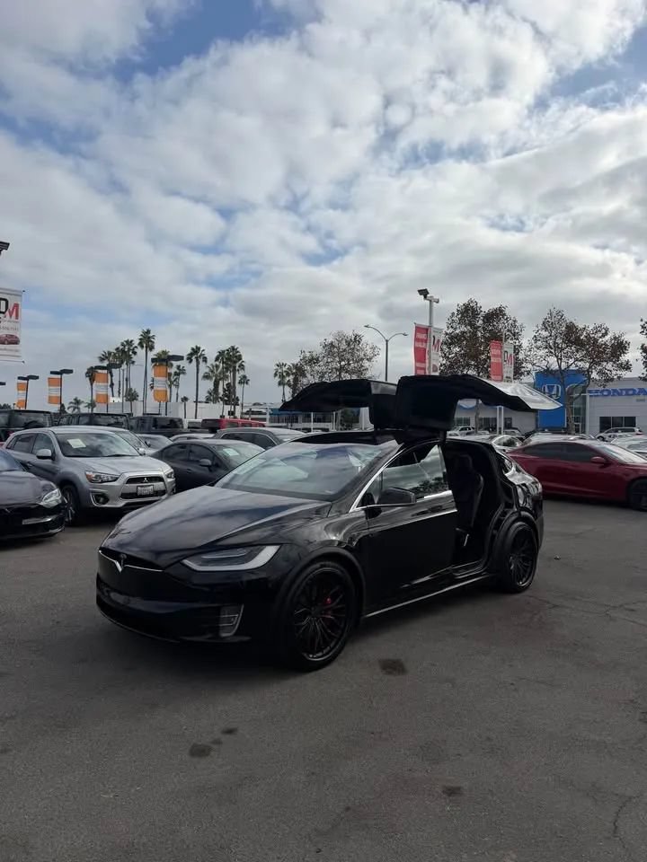 Used 2016 Tesla Model X Performance AWD/4WD image 7