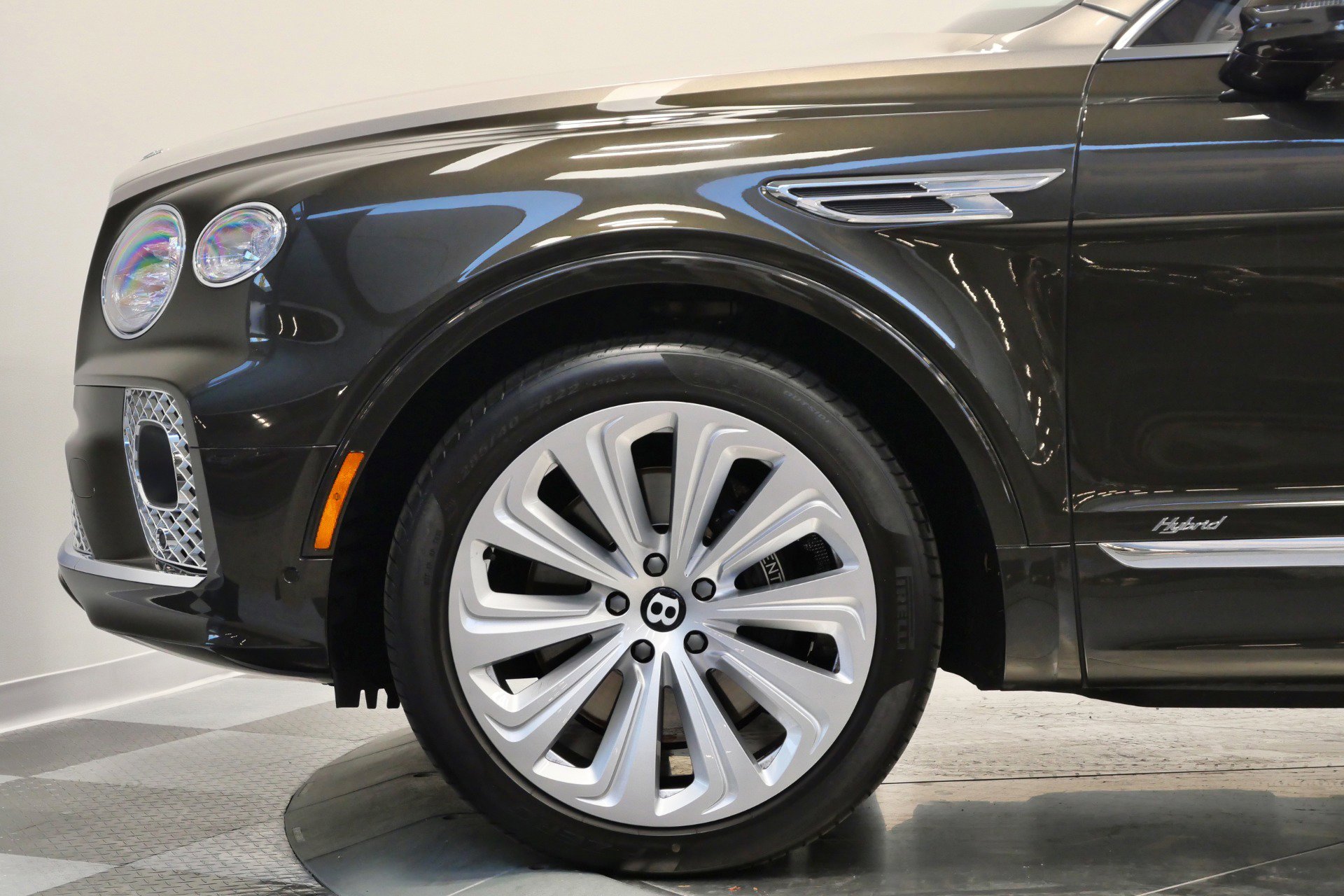 Used 2021 Bentley Bentayga Hybrid -Mulliner Driving Speci image 45