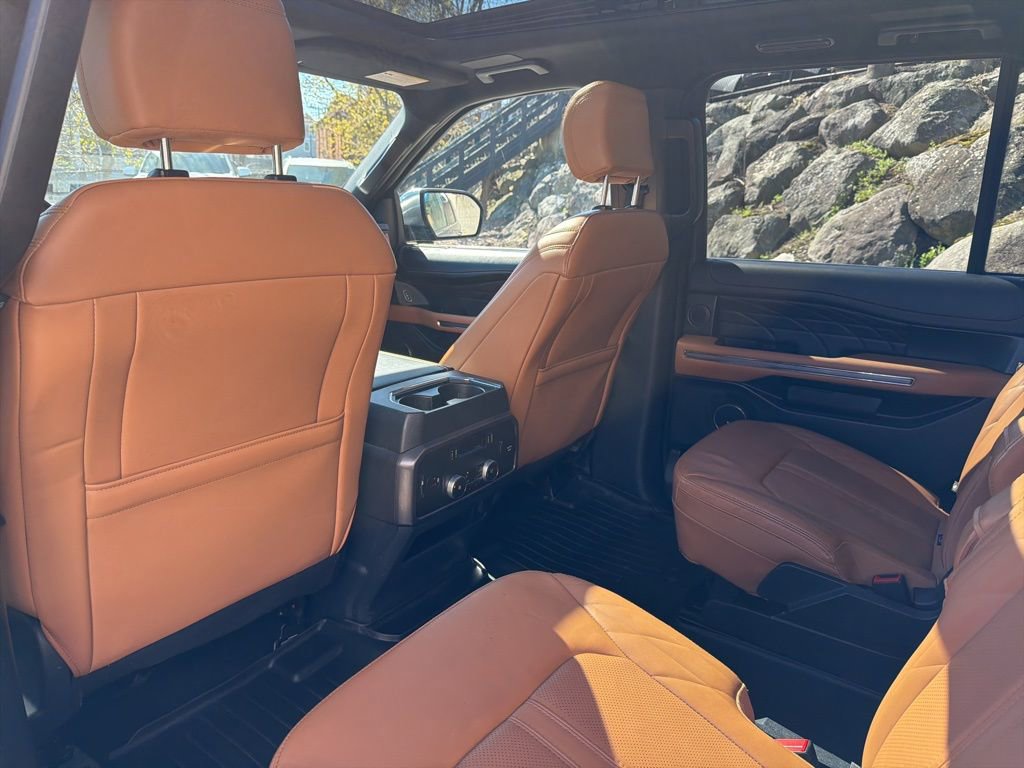 Used 2023 Ford Expedition Platinum AWD/4WD image 22