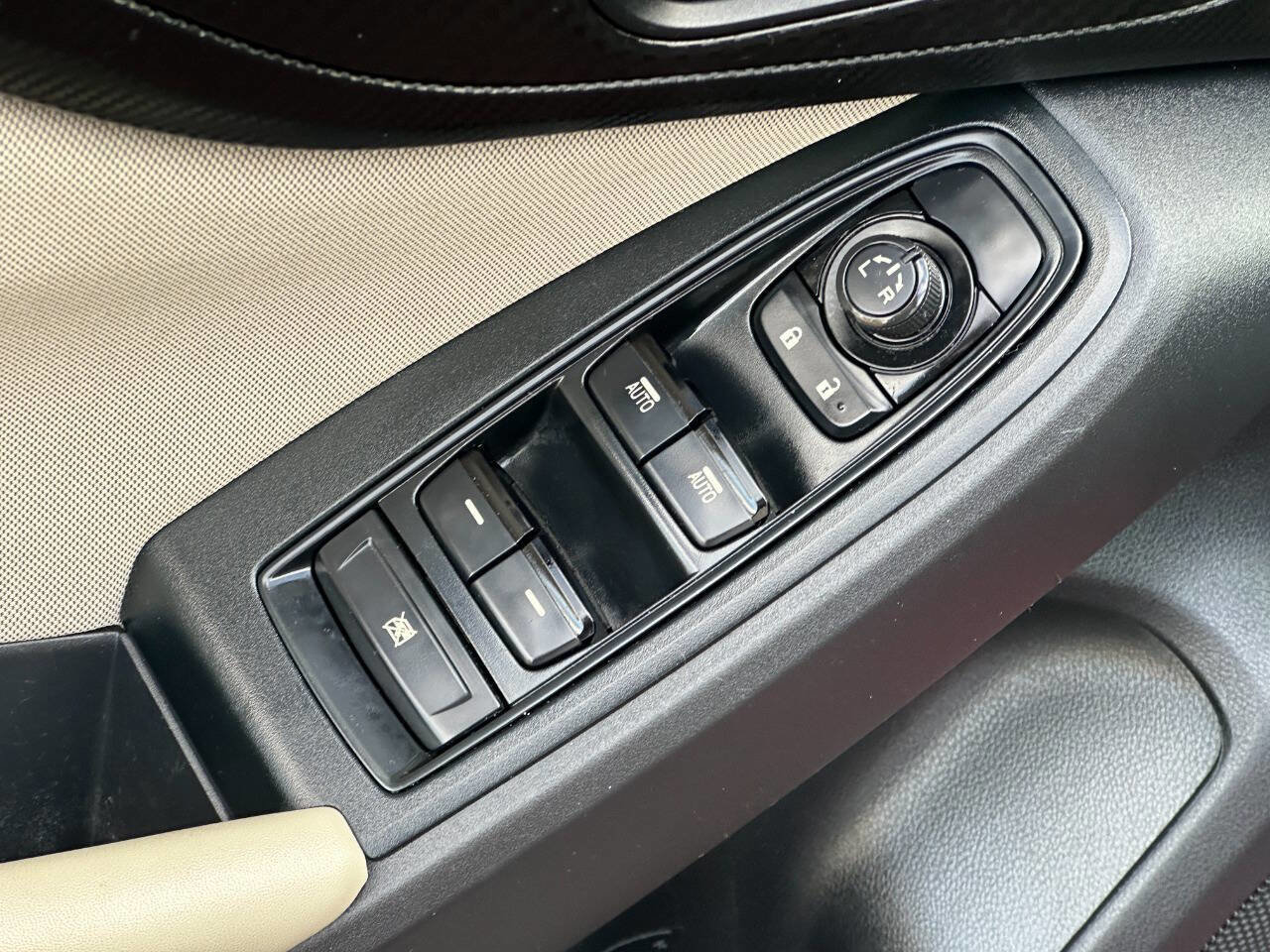 Used 2019 Subaru Impreza 2.0i image 12