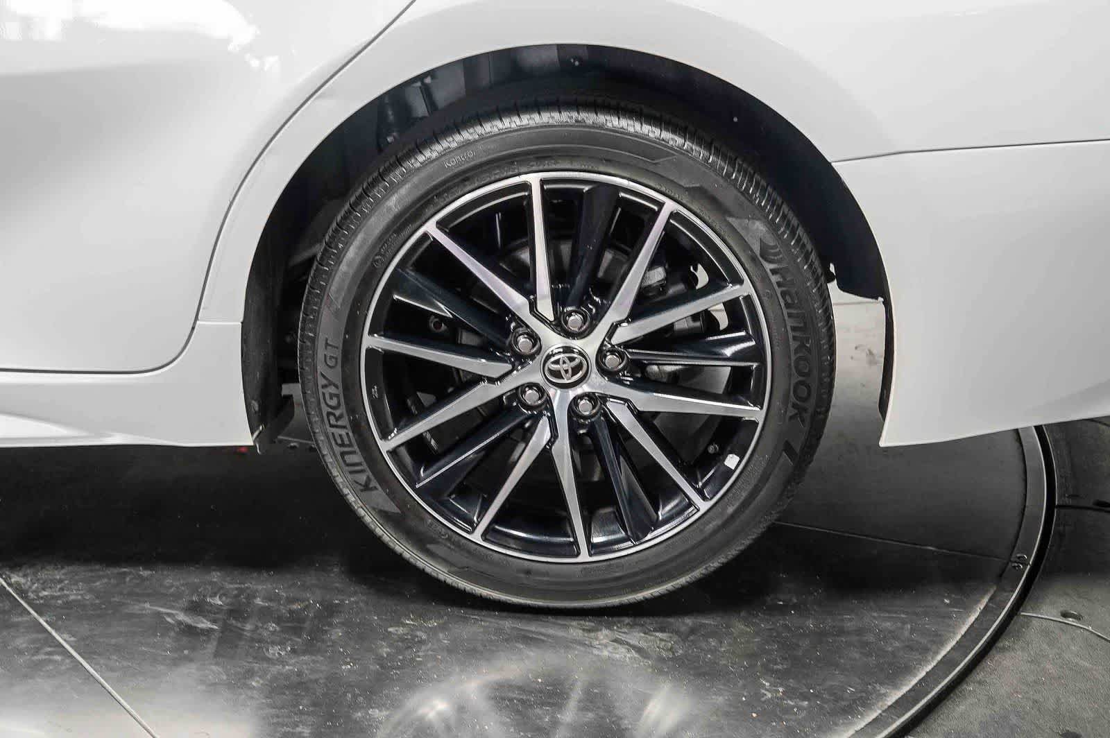 Certified 2024 Toyota Camry SE FWD image 11