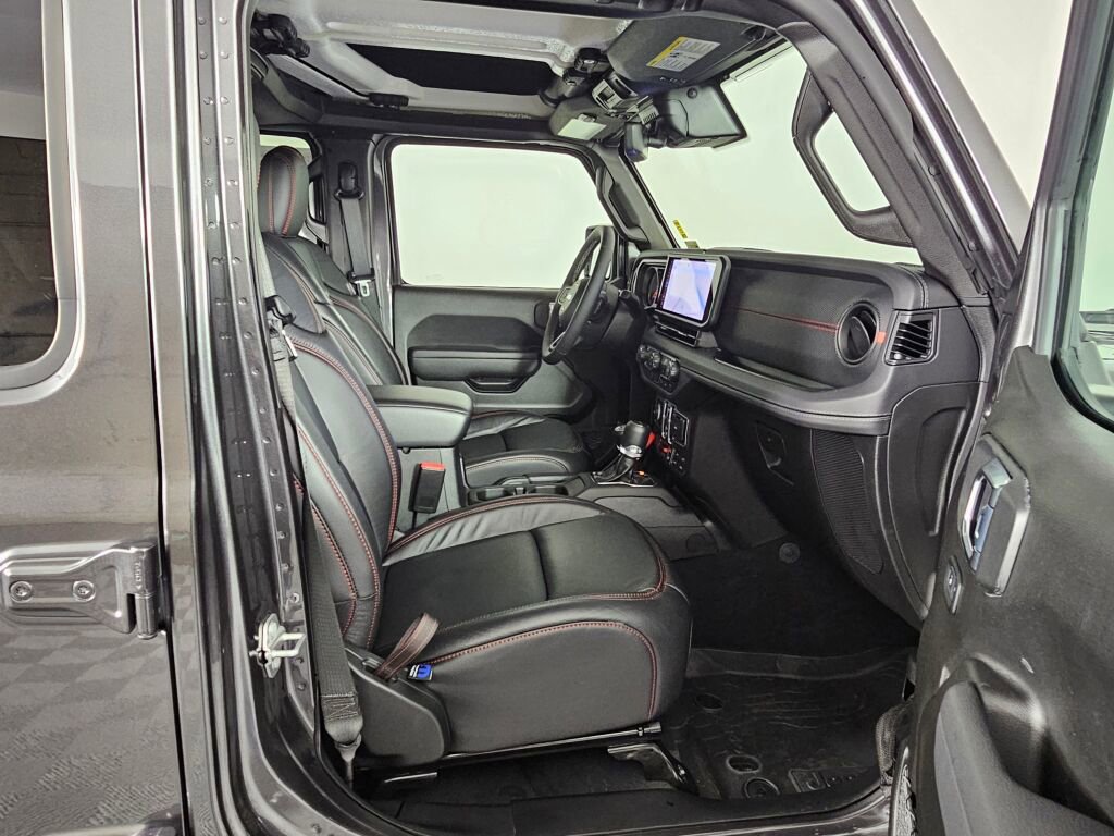 Used 2025 Jeep Gladiator Rubicon w/ Safety Group image 39