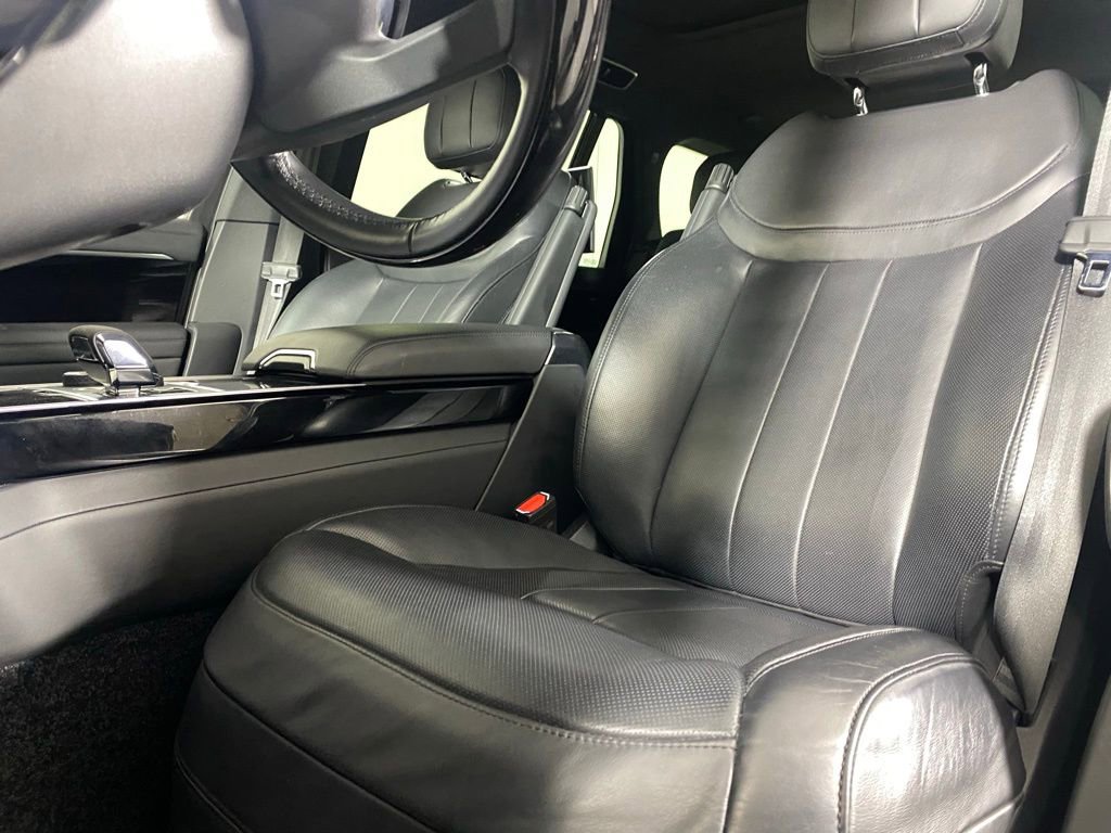 Used 2023 Land Rover Range Rover Long Wheelbase SE image 10
