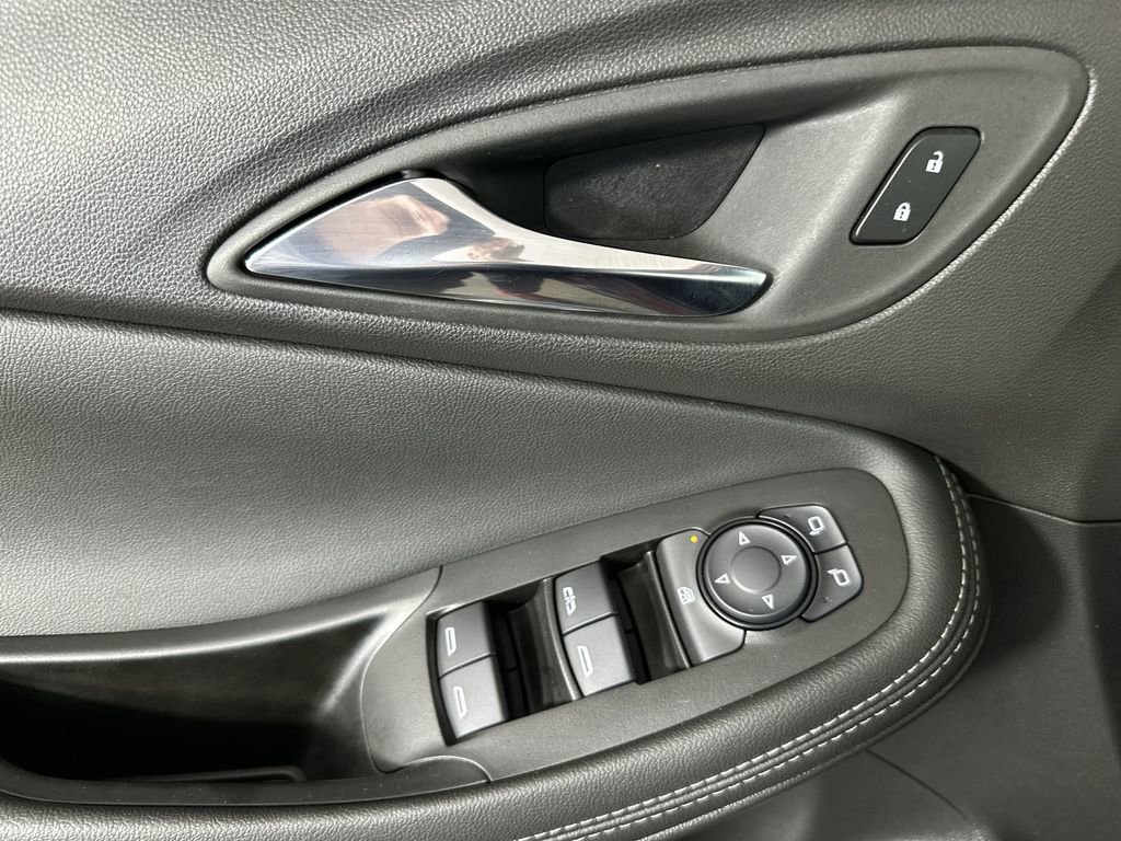 Used 2023 Buick Encore GX Select FWD image 24