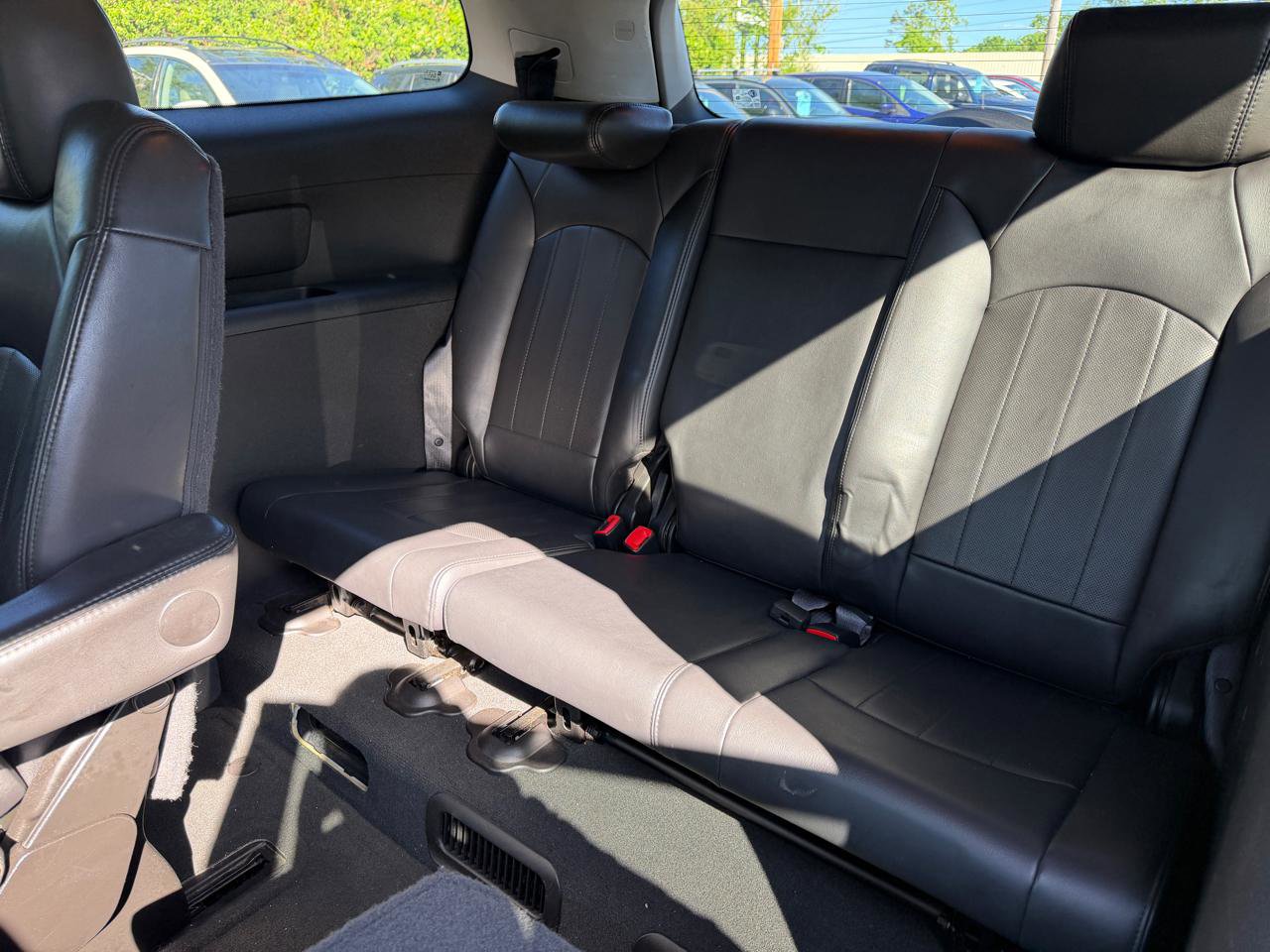 Used 2008 Buick Enclave CXL AWD/4WD image 15