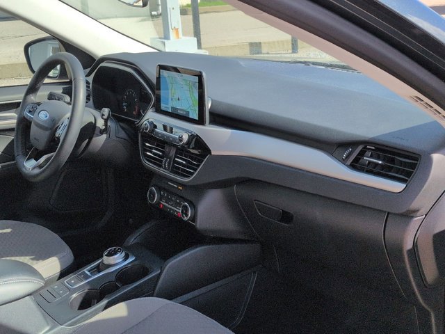 Certified 2022 Ford Escape SE w/ SE Sport Appearance Package image 23