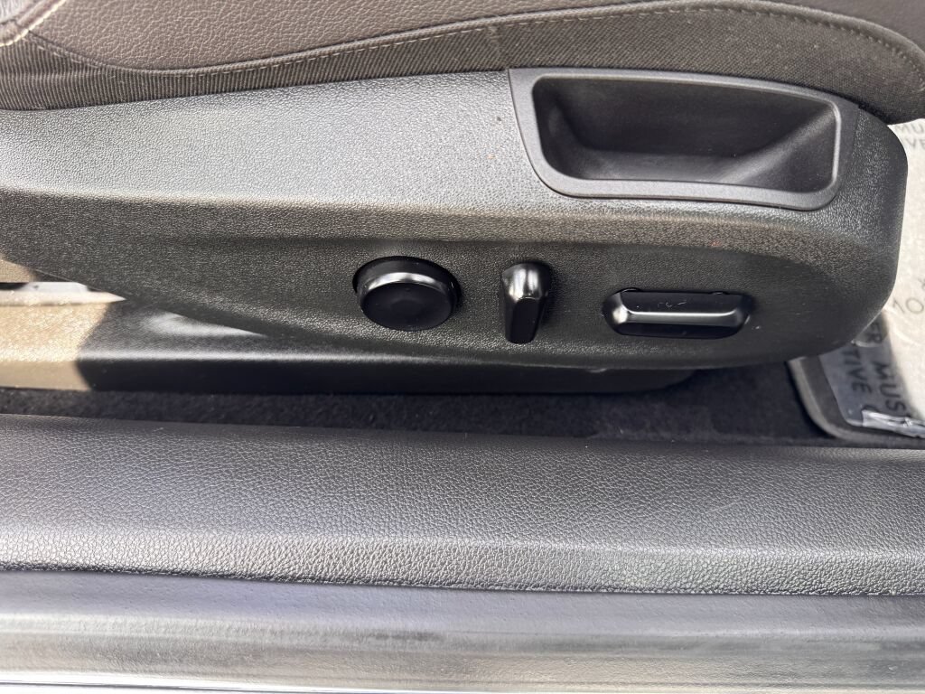 Used 2017 Buick Cascada Premium FWD image 16