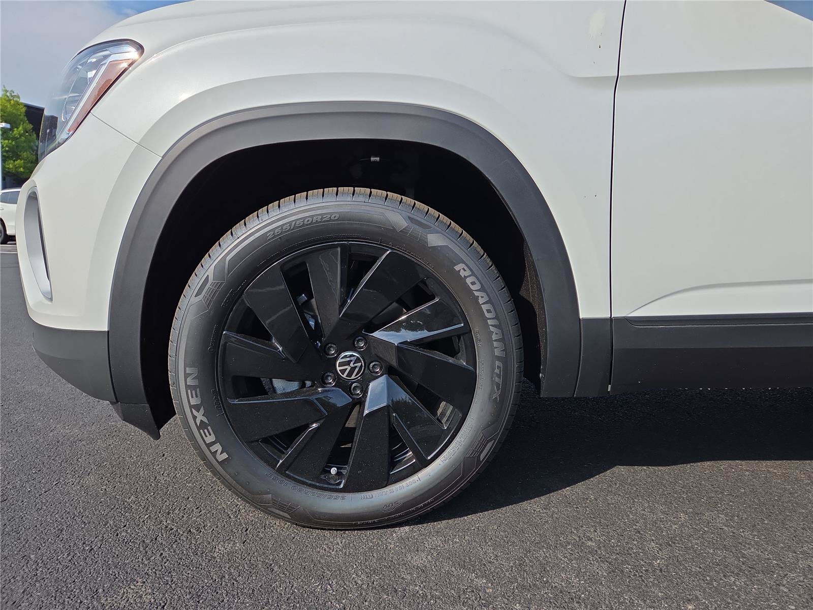 New 2026 Volkswagen Atlas SE FWD image 10