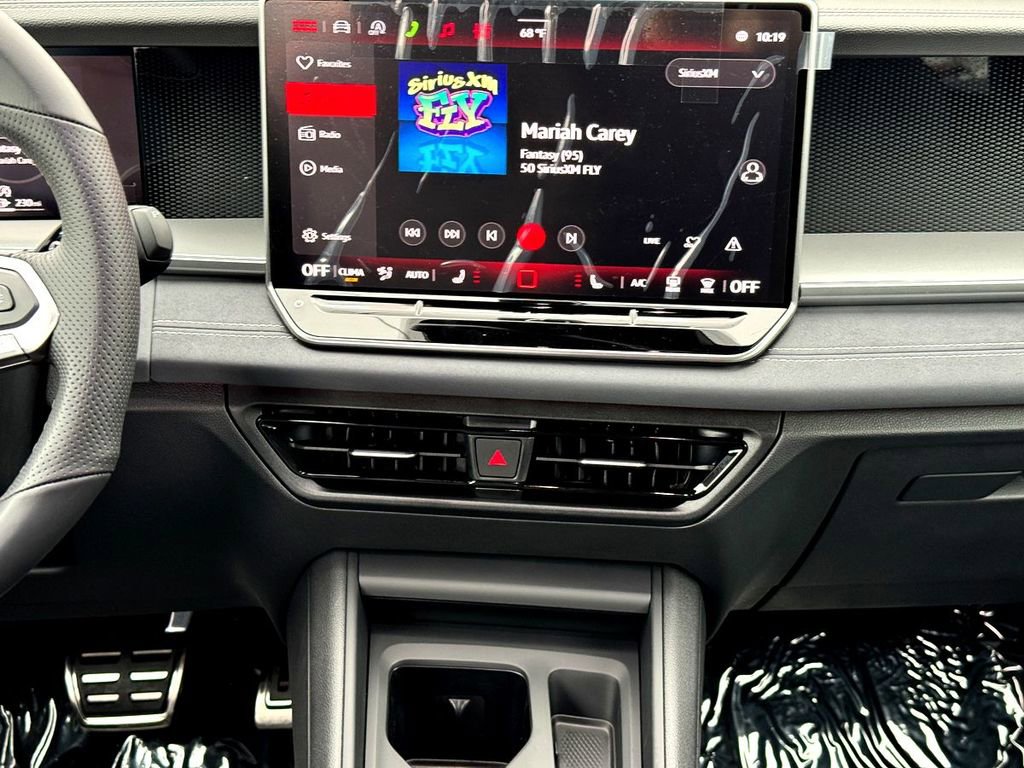 New 2026 Volkswagen Tiguan SE R-Line FWD image 20