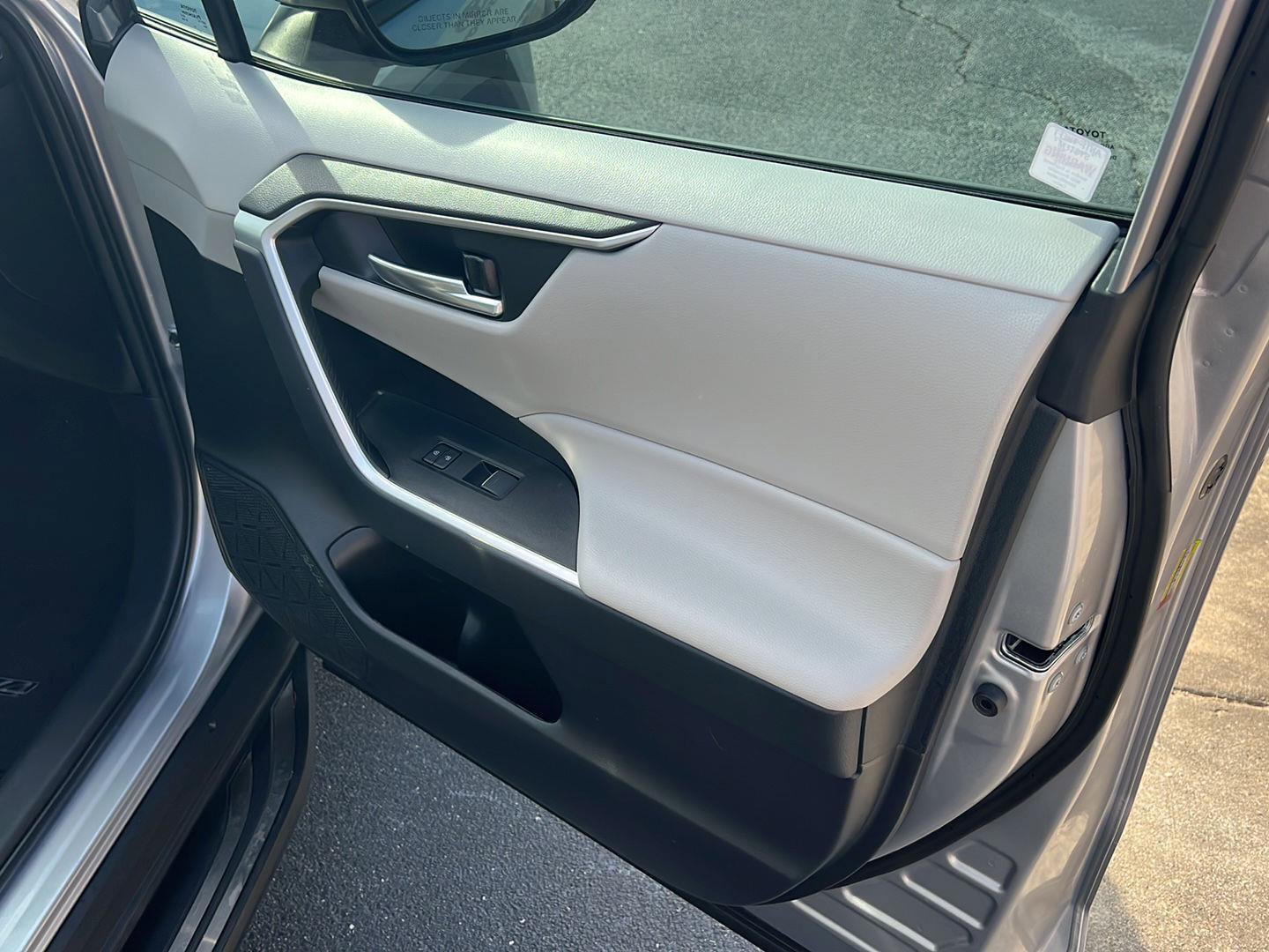 Certified 2023 Toyota RAV4 XLE image 14