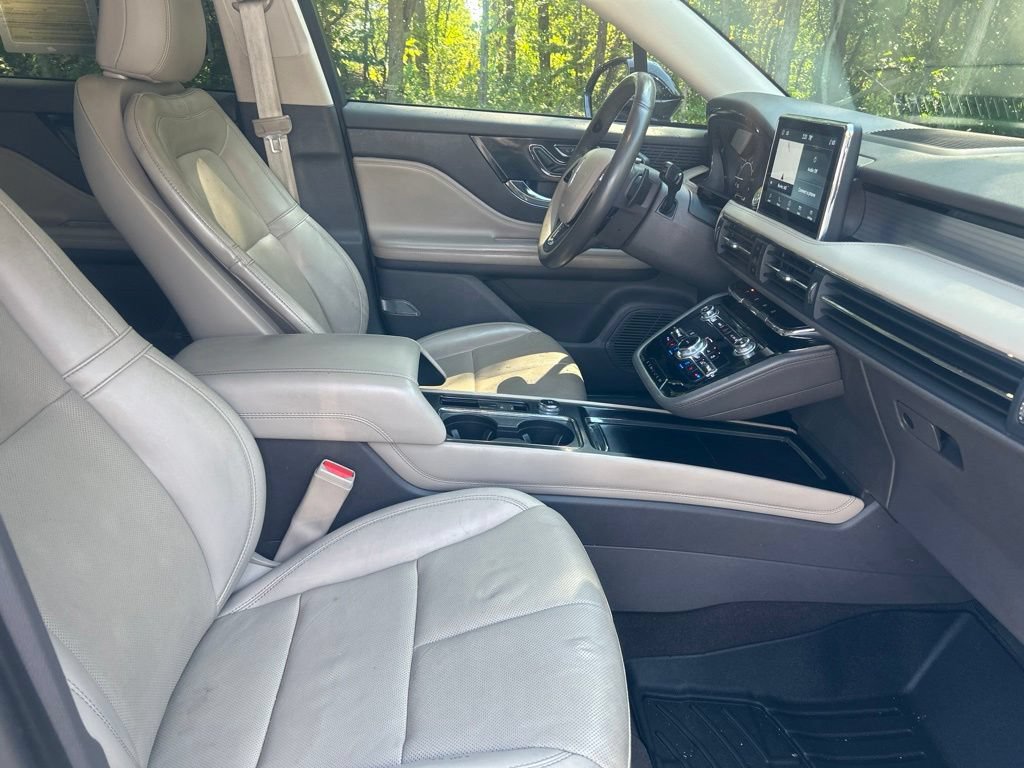 Used 2022 Lincoln Corsair AWD w/ Premium Package image 14