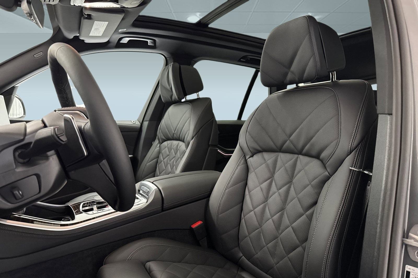 Used 2026 BMW X5 xDrive40i w/ Climate Comfort Package AWD/4WD image 5