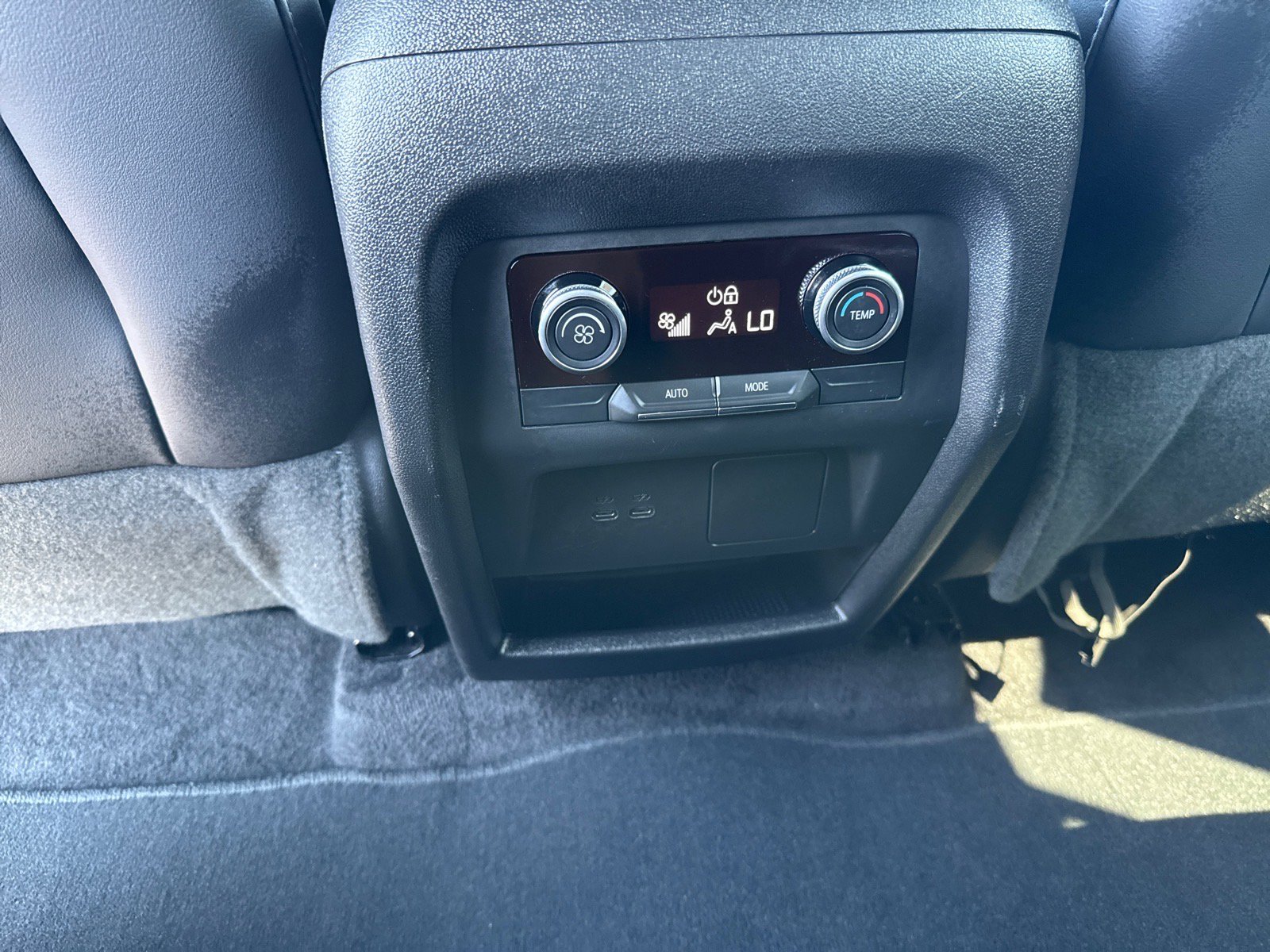 Used 2025 Buick Enclave Preferred image 16